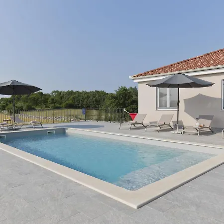 Villa In With Private Pool