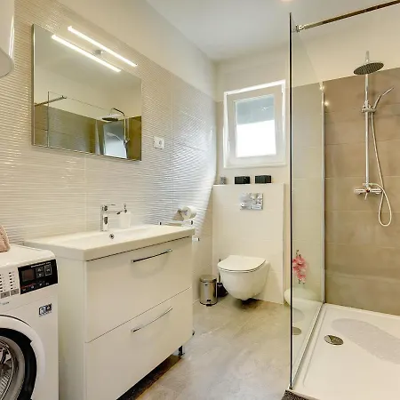 In With Private Pool Канфанар