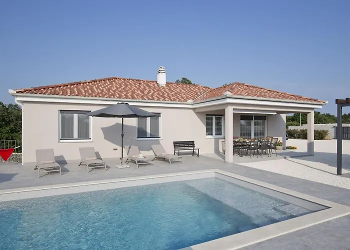 In With Private Pool Villa