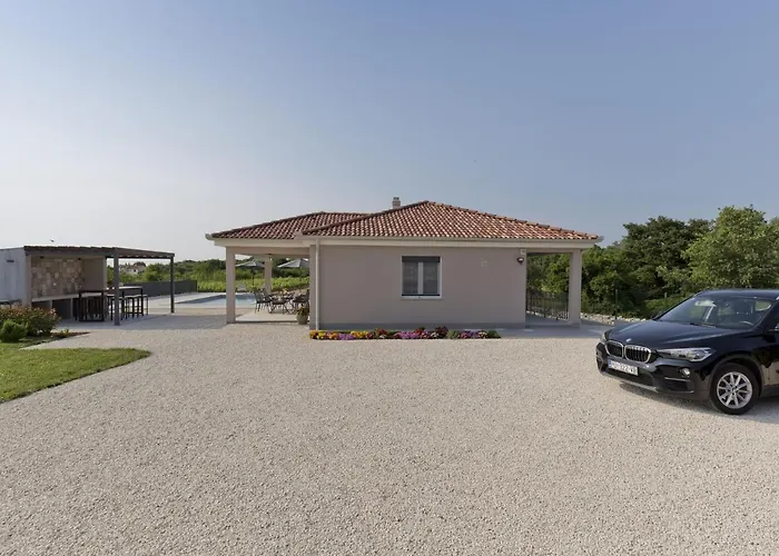 Villa In With Private Pool *